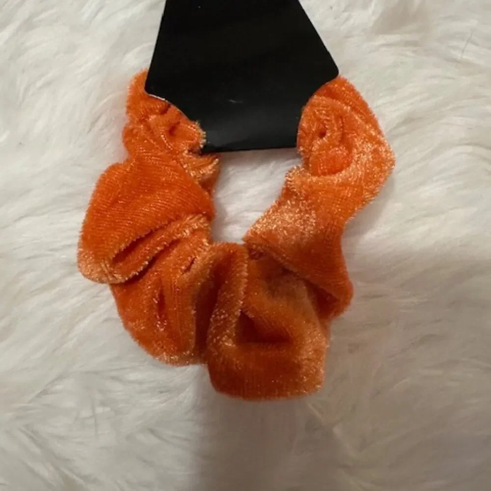 Orange Peel Velvet Scrunchie     7835  Handmade NWT Boutique